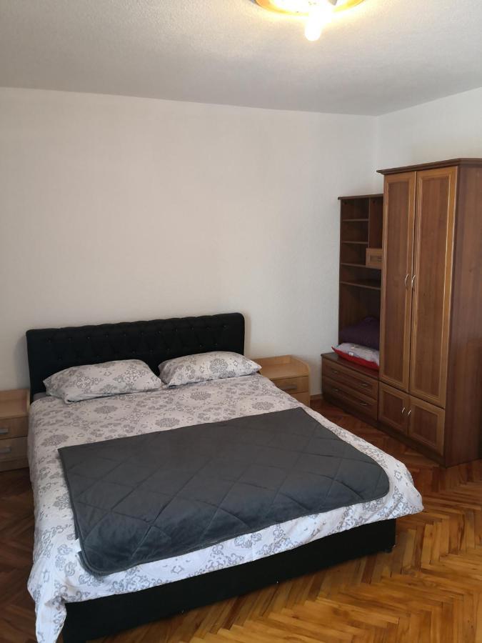 Appartamento Apartman Sana Lux Sanski Most Esterno foto
