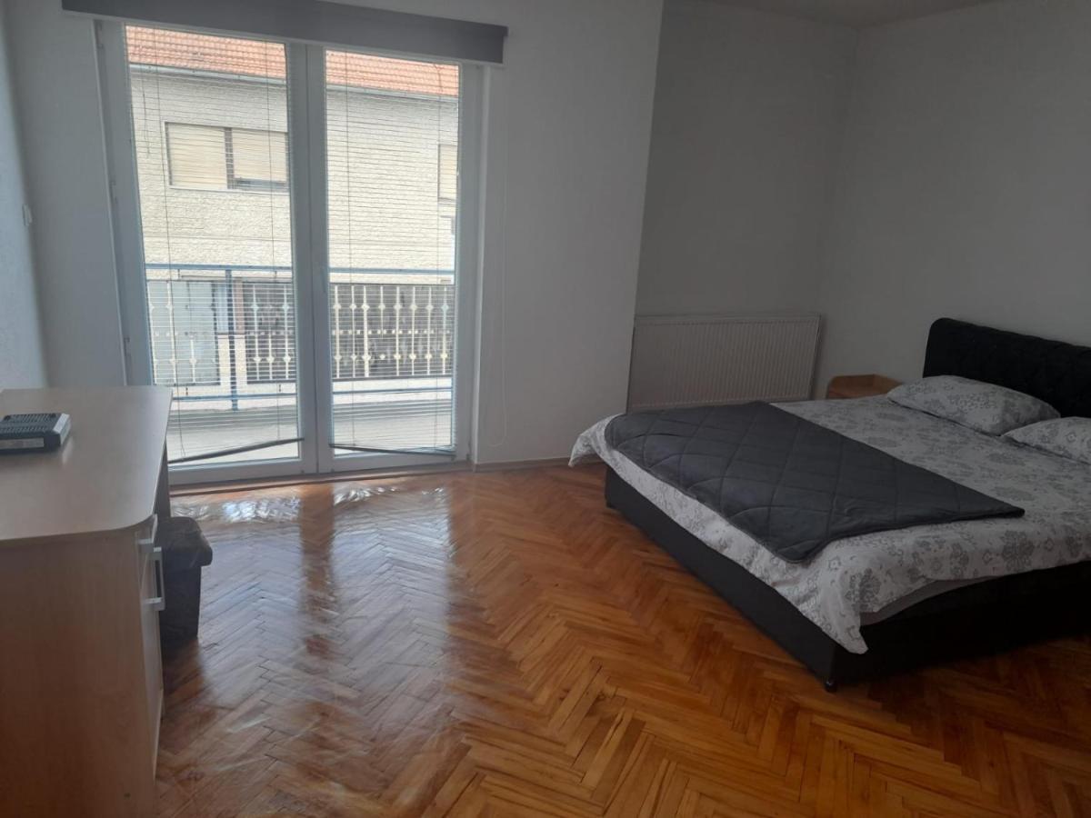 Appartamento Apartman Sana Lux Sanski Most Esterno foto